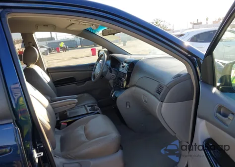 2004 Toyota Sienna Le from USA, damaged, VIN 5TDZA23C54S046111